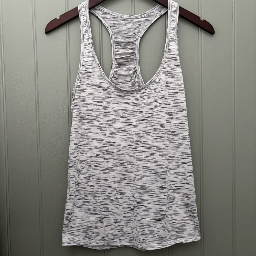 • [Lululemon] Racerback Tank •